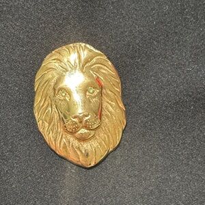 Vintage Gold Lion Head Pin with Emerald Eyes